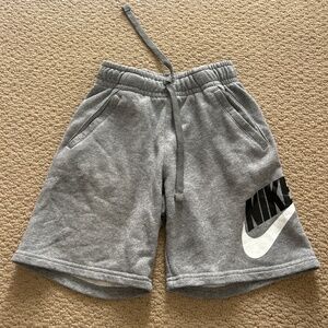 Nike, youth small knit shorts